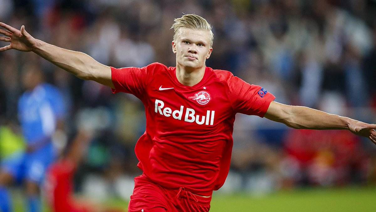 登贝莱包揽2025两大个人荣誉，90后首位金球奖+年度最佳（登贝莱横扫2025双料个人大奖，成90后首位金球得主并加冕年度最佳）