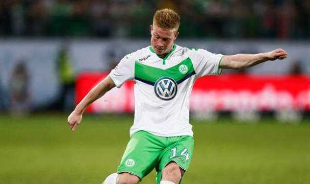 足球报：浙江队花4亿是谣言；韦世豪、李磊先后来做康复（足球报：浙江队花4亿属谣传，韦世豪、李磊相继进行康复）