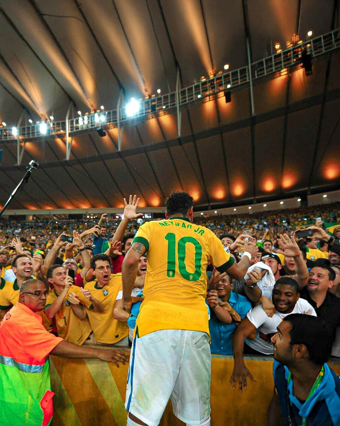 瓦茨克：巴黎vs拜仁上半场很精彩，很高兴德甲有拜仁这种强队（瓦茨克：巴黎战拜仁上半场精彩，欣慰德甲拥有拜仁这样的强队）