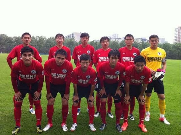 镜报：曼联可能夏窗再追戈麦斯，球员曾说过他想去利物浦（镜报：曼联或今夏再次追逐戈麦斯，此前球员曾表态更向往利物浦）