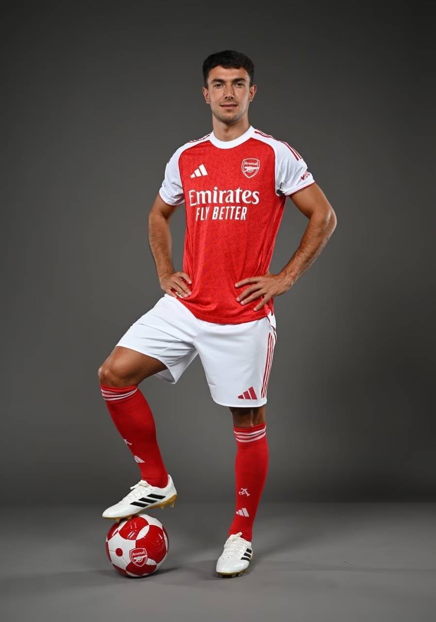 梅超锋名不虚传！梅里诺近两个赛季英超头球进球数超越哈兰德（梅里诺近两季英超头球进球数力压哈兰德，“梅超锋”名副其实）