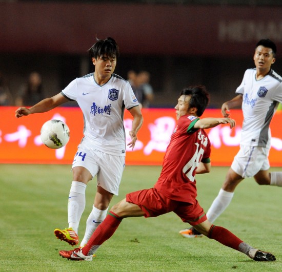 3-2大逆转！AC米兰争冠有戏：3连胜登顶+13轮不败，榜首3强差1分