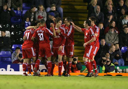 赛后未感谢球迷，捷克全队奖金被取消，队长绍切克被撤职（赛后未向球迷致意，捷克队全队奖金被取消，队长绍切克遭免职）