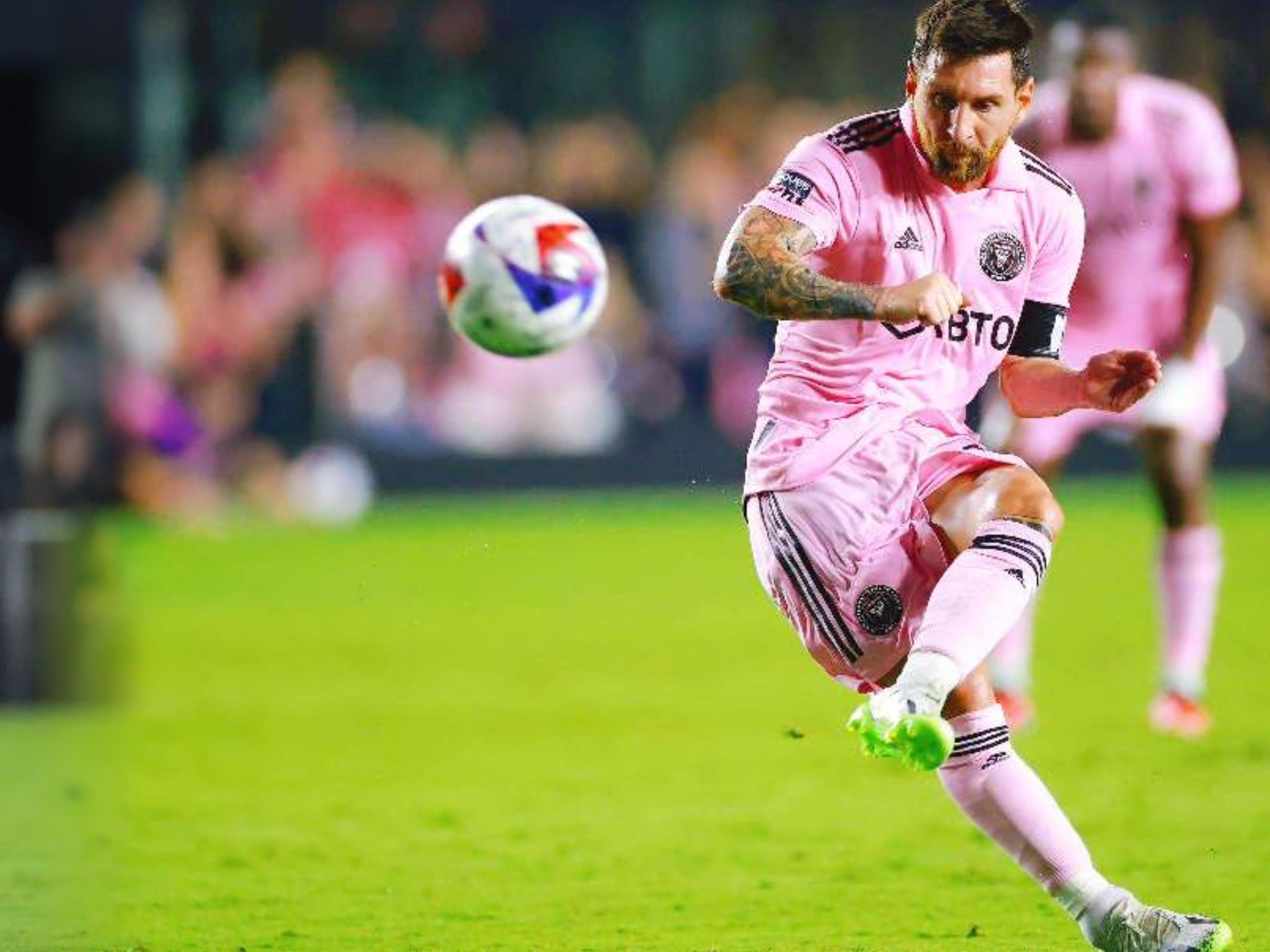 4-0登顶意甲！劳塔罗80米奔袭破门，齐沃拯救2大弃将，唯独他救不了