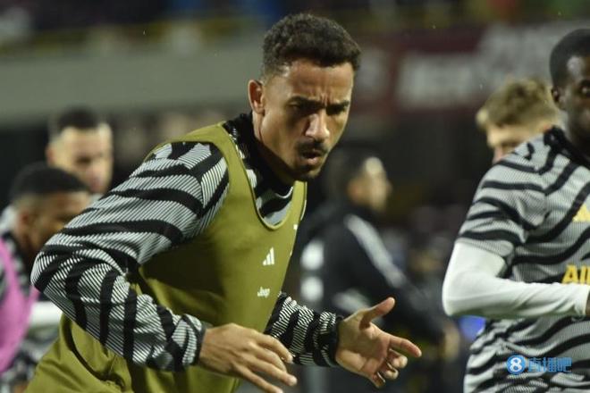 巴西记者：巴乙前锋克莱伯自由身加盟云南玉昆，签约两年