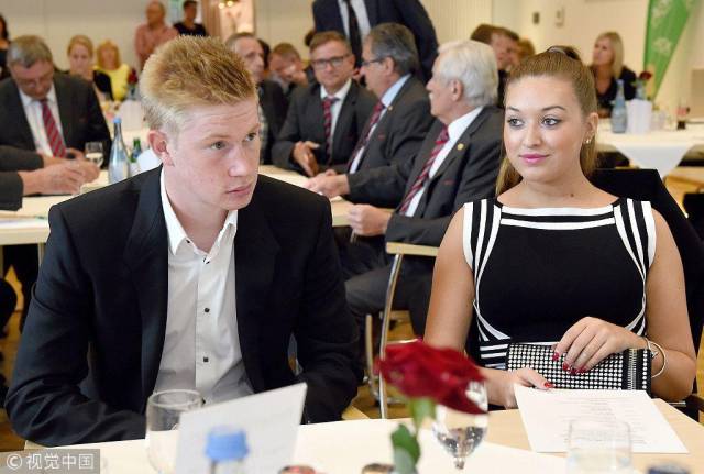 英超战报：西蒙斯传射，里沙利松破门，热刺2-0布伦特福德（英超快讯：西蒙斯一传一射，里沙利松建功，热刺2比0击退布伦特福德）