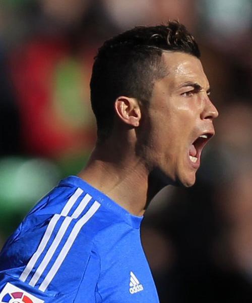 邦本给球队施压，高价没必要留，辽宁铁人引援受阻 李金羽发挥人脉